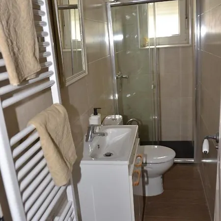 Savala House Leon